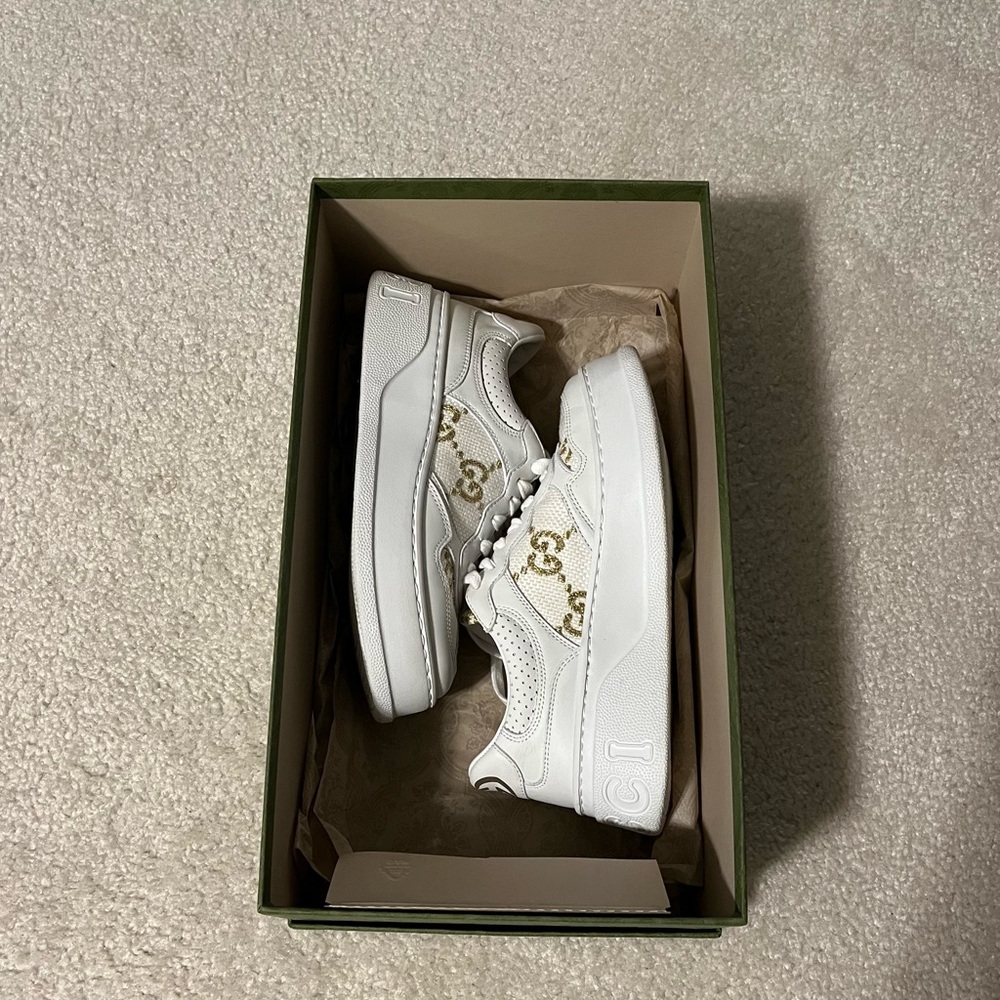 Gucci Sneakers - Picture 8 of 12